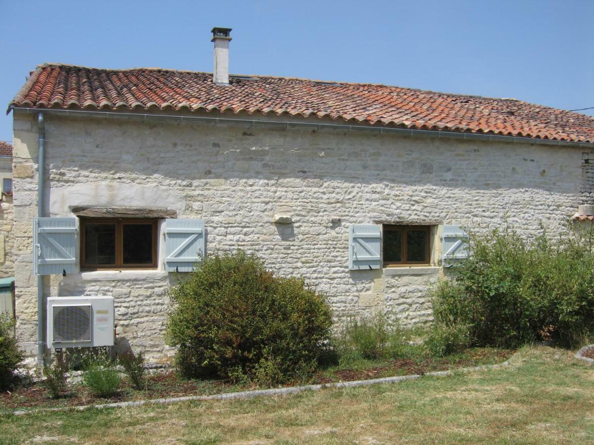 Gite Du Puits - Bréville Dış mekan fotoğraf
